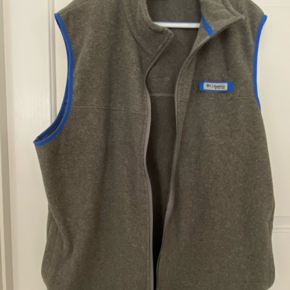 Columbia Grey vest with blue piping
